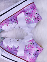 Load image into Gallery viewer, Purple Pink and White with sparkles Pumps
