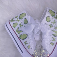 Load image into Gallery viewer, Green Butterfly Glitter Pumps
