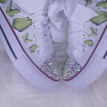 Load image into Gallery viewer, Green Butterfly Glitter Pumps
